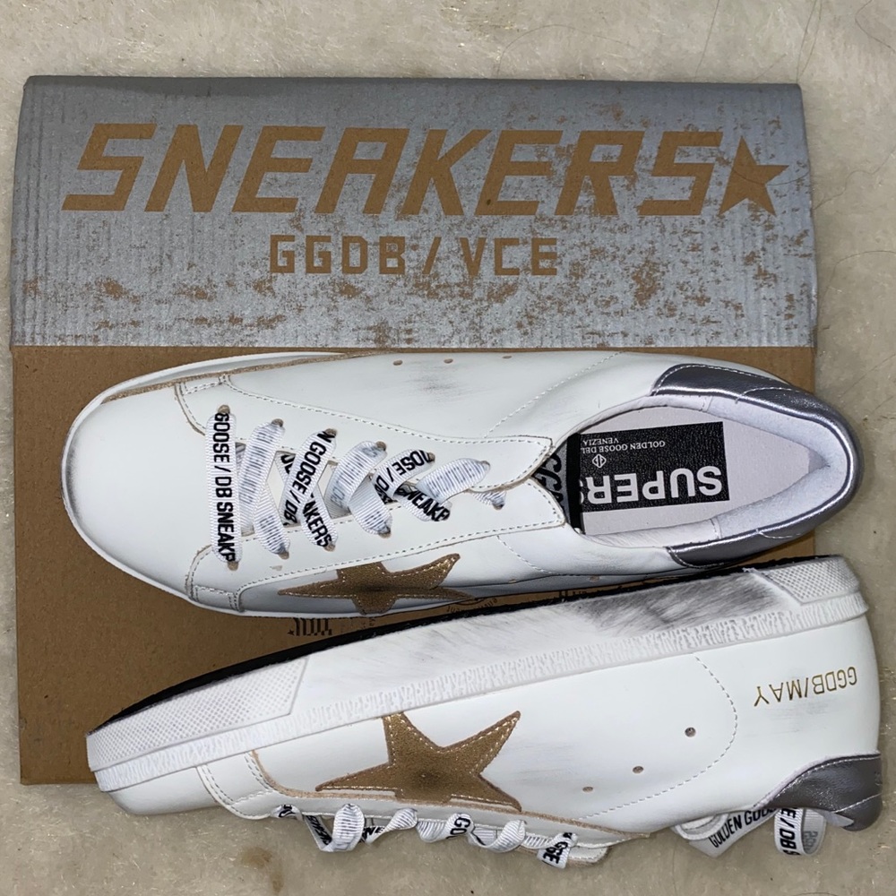 Golden Goose Superstar (Never Worn before **)